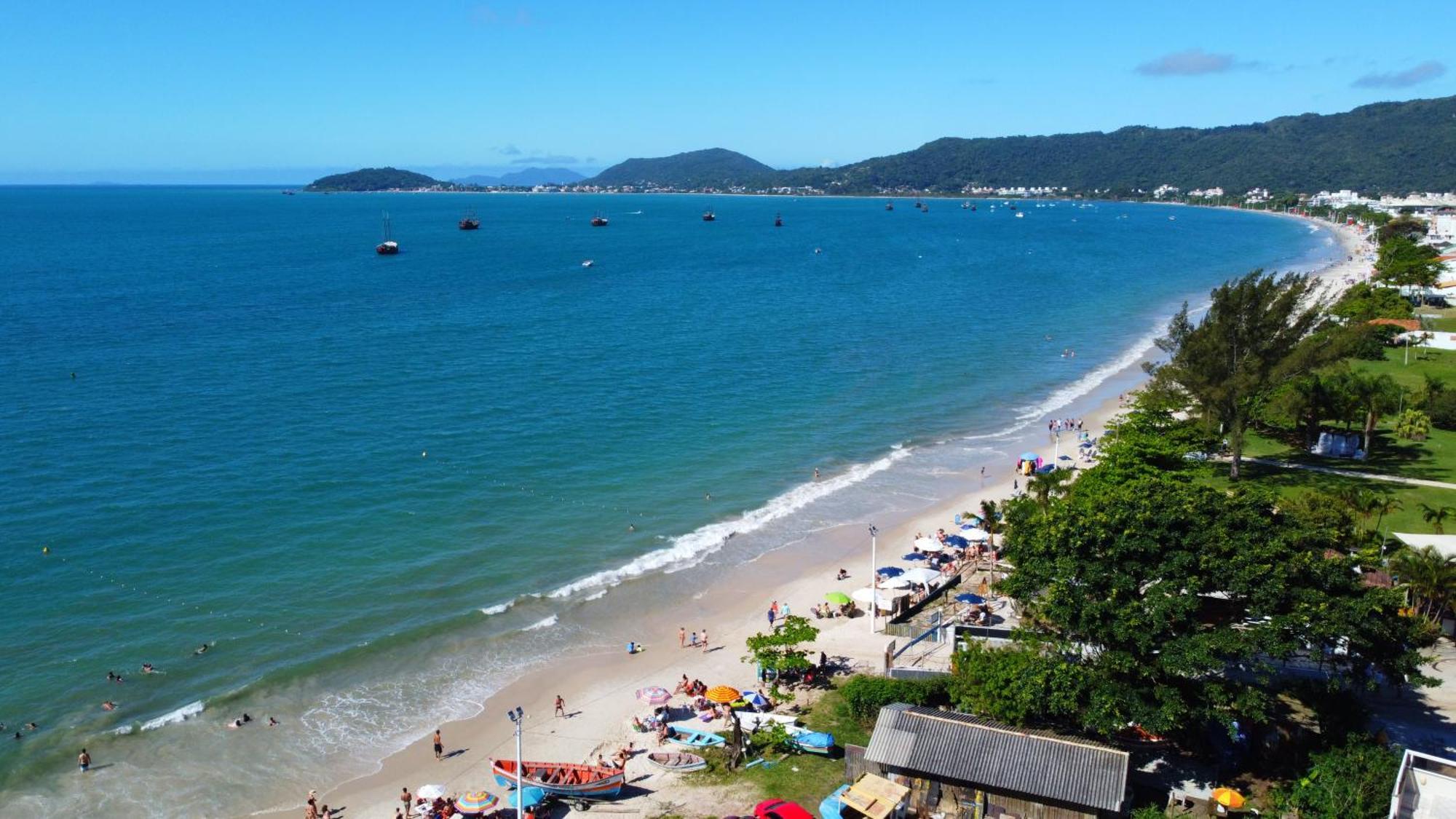 Regina Del Mare Completos Ate 05 Pessoas A 50 Metros Da Florianopolis